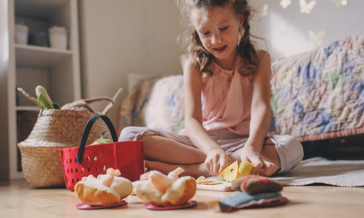 Chơi với con đôi khi như cực hình, tôi phải làm thế nào đây?